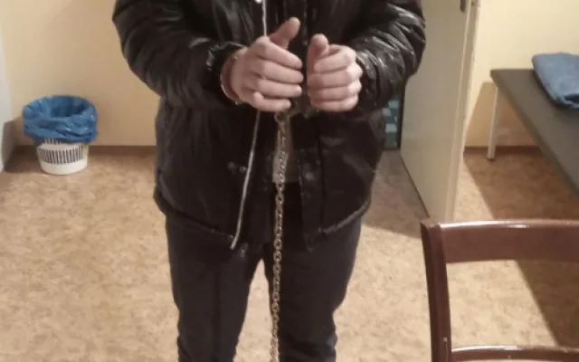 VIDEO: Muž uškrtil známého a tělo hodil do kanálu. Jeho rodině řekl, že odjel do ciziny