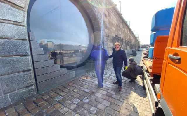 FOTO: Začala dezinfekce pražských náplavek