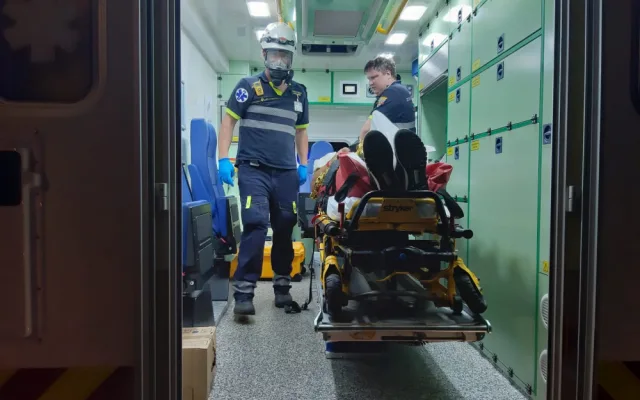 Tragický střet vlaků u Českého Brodu pohledem zasahujících hasičů.