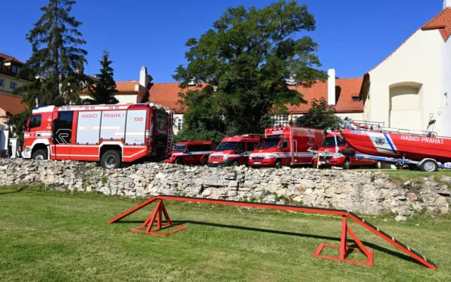 FOTO: Příměstský tábor dobrovolných hasičů v Praze 1 vychovává malé požárníky
