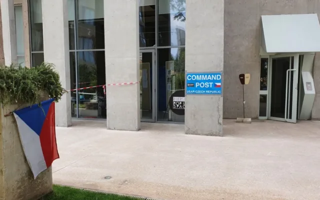 Čeští hasiči budou v Bejrútu operovat půl kilometru od místa výbuchu.