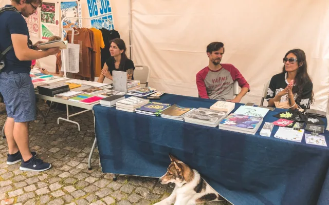 FOTO: V Kasárnech Karlín se dnes konal knižní festival Knihex. Nabídl bohatý program pro děti i dospělé