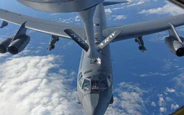 Nad Prahou přeletí americký bombardér B-52. Prý poletí velmi nízko