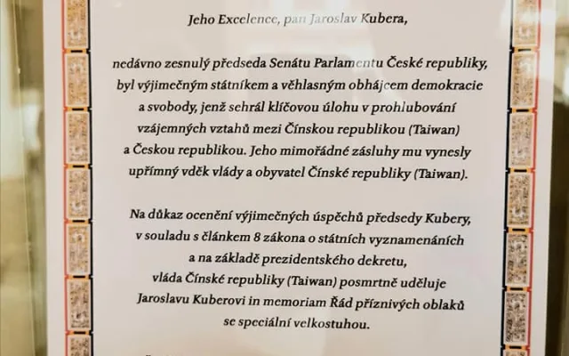 FOTO: Zesnulý Jaroslav Kubera má svou lavičku. Má symbolizovat svobodu a nezávislost