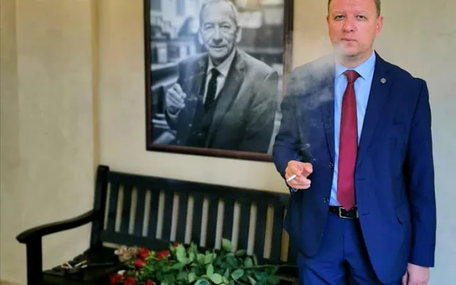 FOTO: Zesnulý Jaroslav Kubera má svou lavičku. Má symbolizovat svobodu a nezávislost