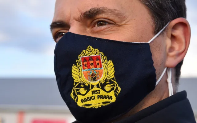 FOTO, VIDEO: Hasiči pomáhají v polní nemocnici v Letňanech