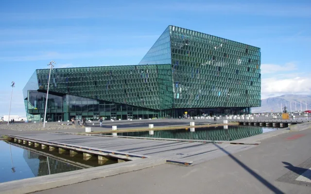 Koncertní hala Harpa v islandském Reykjavíku, zdroj: pixabay.com