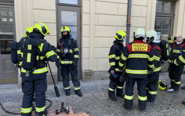 FOTO, VIDEO: Dnes dopoledne hořelo na Masarykově nádraží v Praze