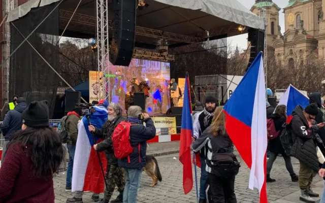 FOTO: V centru Prahy demonstrovaly tři tisíce lidí proti vládním opatřením
