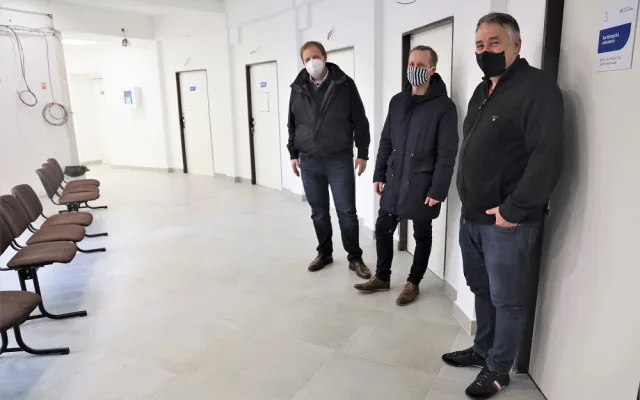 Nemocnice Sv. Kříže v Praze 3 může okamžitě očkovat. Nyní žádá o vakcíny