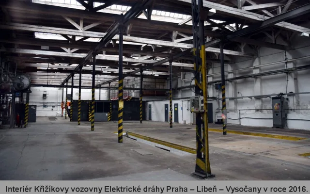 Elektrické tramvaje v Praze brázdí Prahu již 125 let. Nejstarší úsek je mezi zastávkami Urxova a Balabenka