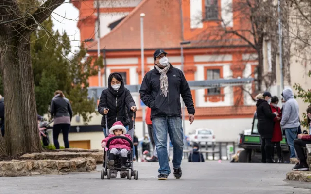 Do zoo přišlo od pondělí přes 8000 návštěvníků, do botanické zahrady zavítalo 2000 lidí