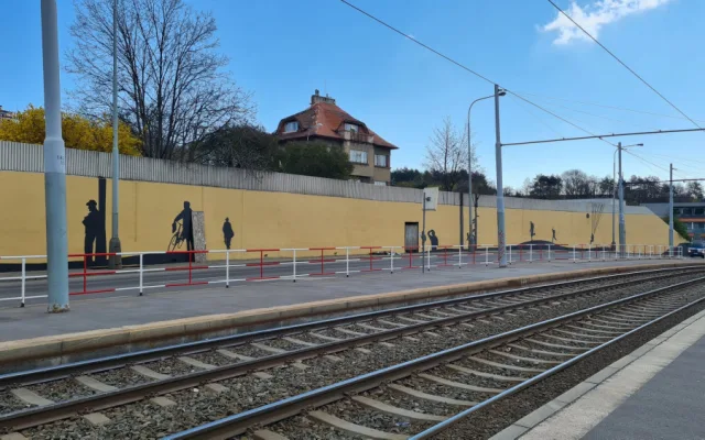 Na zdi v Praze ožívá příběh Anthropoidu. Hotovo bude do konce dubna