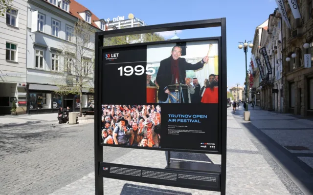 Jackson, Bowie nebo Stouni. V Praze probíhá výstava fotek z těch nejlepších akcí v Česku