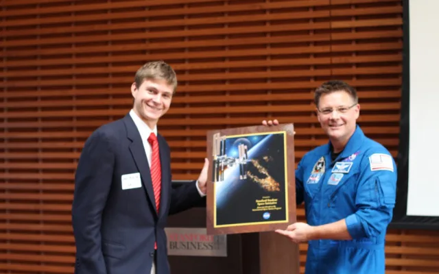 Setkání s astronautem Douglasem Wheelockem za organizaci Stanford Space Initiative