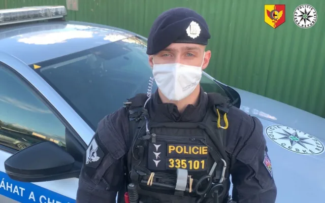 Motorkář ujížděl policii na kradené motorce. Byl na pervitinu a měl zákaz řízení