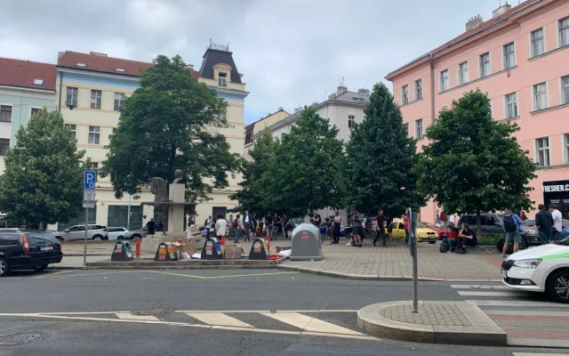 V Praze měl proběhnout protest za Roma, který zemřel po zákroku policie. Nikdo nepřišel