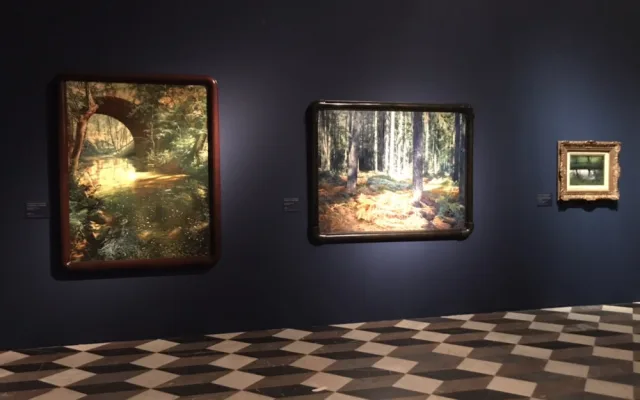 V díle Ivana Exnera se prolíná inspirace českými klasiky i světovou kulturou. Jeho obrazy je možné vidět v Královském letohrádku