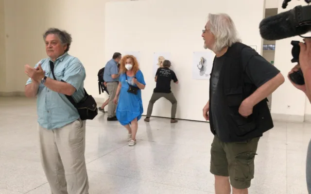 Umělci obsadili Národní galerii. Upozorňují na její sestupující kvalitu