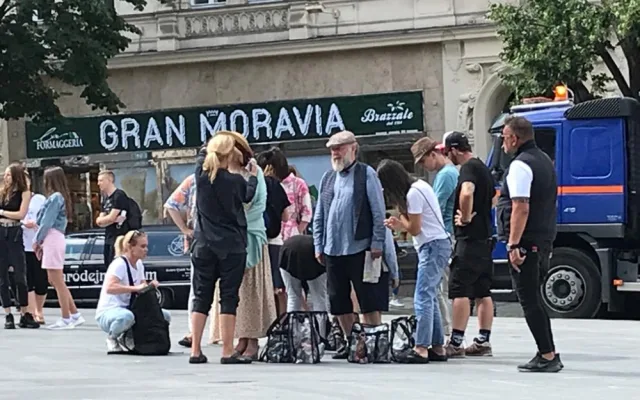 Dušek, Babčáková nebo Hádek dnes natáčeli za plného provozu v centru Prahy