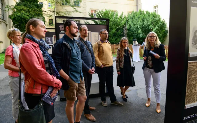 Městský archiv oslavuje 170 let od svého založení venkovní výstavou