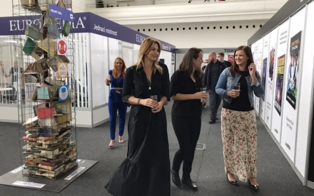 Ivana Gottová představila autobiografii Karla Gotta Má cesta za štěstím