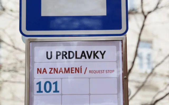Svěrák otevřel zastávku U Prdlavky. Zastávka Husinecká se přejmenuje na Viktorii Žižkov