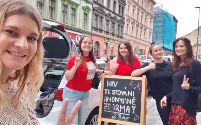 První prosinec patří Světovému dni boje proti AIDS. Nechte si si anonymně ověřit svůj zdravotní stav