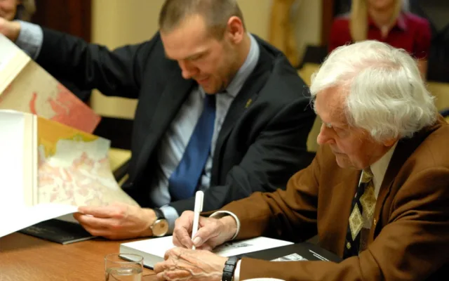 Do cestovatelského nebe odešla legenda, ve věku 102 let zemřel Miroslav Zikmund