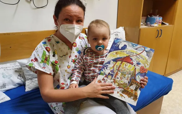 Sám si prošel rakovinou, dnes dětem se stejnou diagnózou rozdává naději na uzdravení skrze adventní kalendáře