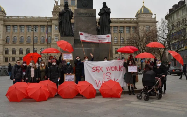 V pátek je Mezinárodní den proti násilí na ženách a mužích pracujících v sexbyznysu