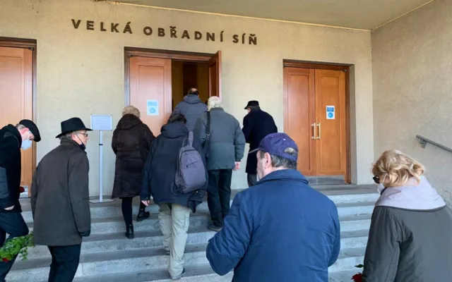 V Praze probíhá poslední rozloučení s Dušanem Kleinem