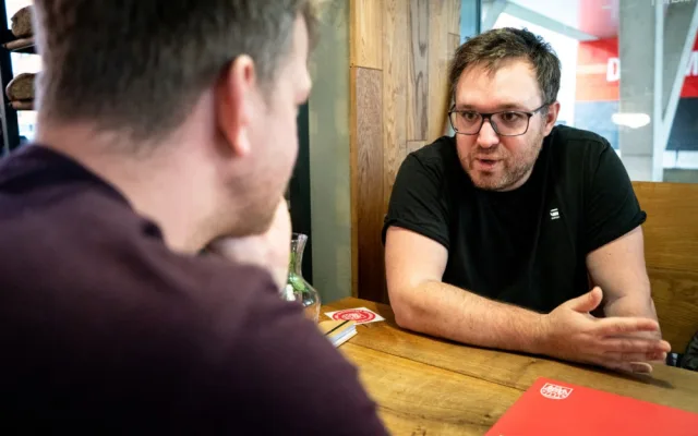 Skripta Vysoké školy života? Určitě nebyla myšlena elitářsky, říká autor Pavel Fuksa