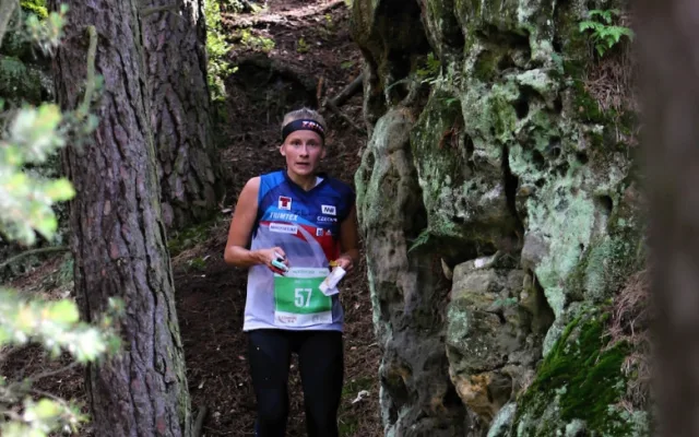 Zaběhněte si v pevnosti nebo v labyrintu pískovcových skal. Vyhrajte startovné na Czech O-Tour!