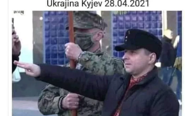 Hajlující Zelenskyj se šíří řetězovými maily. Jde o fake