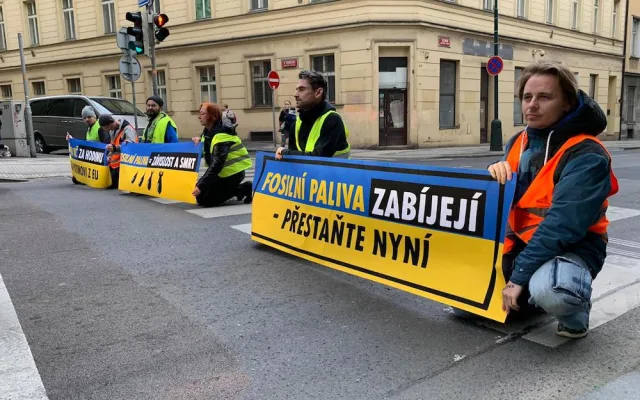 VIDEO: Aktivisté blokují dopravu už třetí den za sebou. Tentokrát na I.P. Pavlova