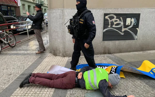 VIDEO: Aktivisté blokují dopravu už třetí den za sebou. Tentokrát na I.P. Pavlova
