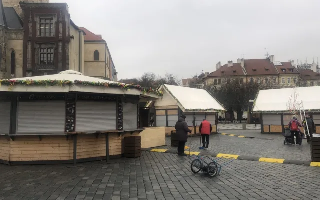 Velikonoční trhy na Staroměstském náměstí začnou v sobotu. S méně stánky a bez pódia