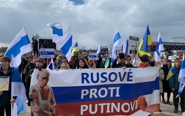 VIDEO: Na Letné probíhá akce Společně pro Ukrajinu. Účast není vysoká