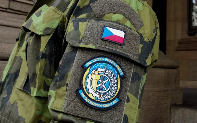 Průvodce v Sapě, herec i voják v aktivní záloze. V armádě jsem si dvakrát sáhl na dno, říká Dave