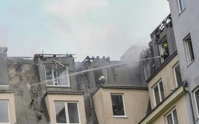 VIDEO: U požáru v Letňanech zasahovaly jednotky hasičů z celé Prahy