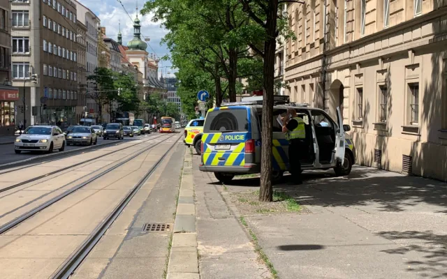 V Praze nabourala sanitka