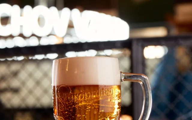 Favoritem mezi ležáky jsou dvanáctky. Staropramen uvedl novinku s plnější chutí