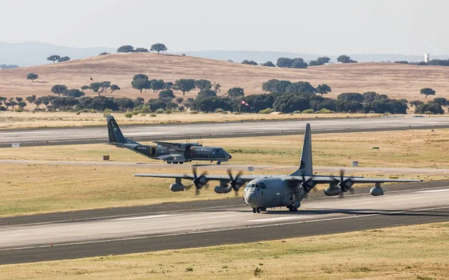 VIDEO: Kbelští piloti cvičili evakuaci z nepřátelského území nebo výsadky vojáků