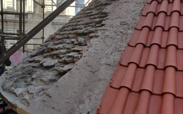 Dělníci odkryli při opravě rotundy v centru Prahy unikátní nález