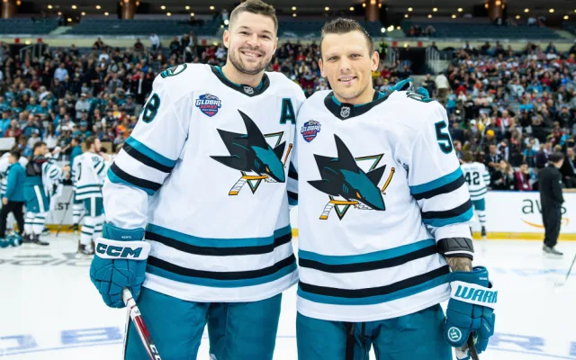 Hvězdy NHL září v Praze. Hertl vzal syna na led a ukázal Prahu spoluhráčům