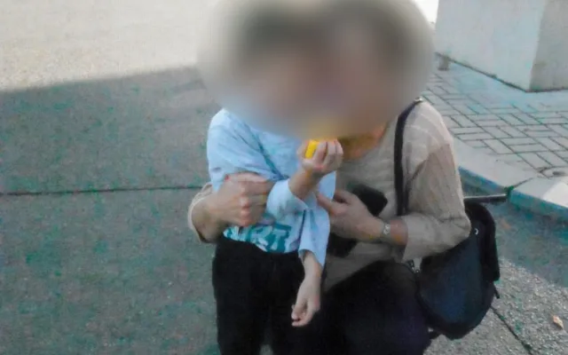 Čtyřletý chlapeček se ztratil v Praze. Cestoval tramvají, zachránil ho mladík
