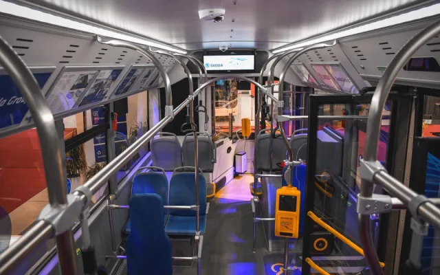 Po Praze bude jezdit první vodíkový autobus. Dva roky ho budou testovat