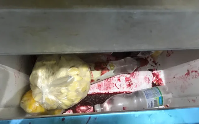 Pražští hygienici rozdali v říjnu skoro třicet pokut. Nelíbil se jim mastný strop a špína