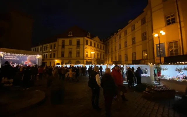 Trhy na Mariánském náměstí